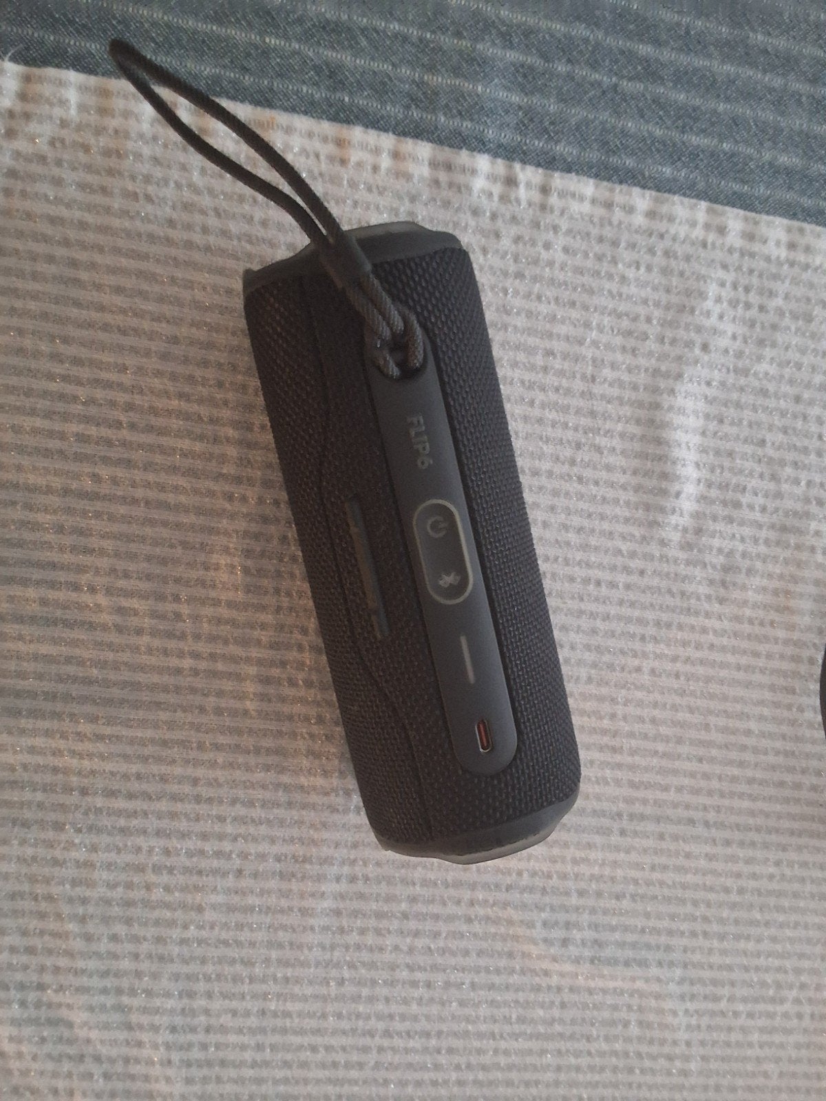 Zwarte JBL Flip 6 – Krachtig geluid – Met kabel (zonder doos, JBL, Enceinte portable, Comme neuf, Enlèvement