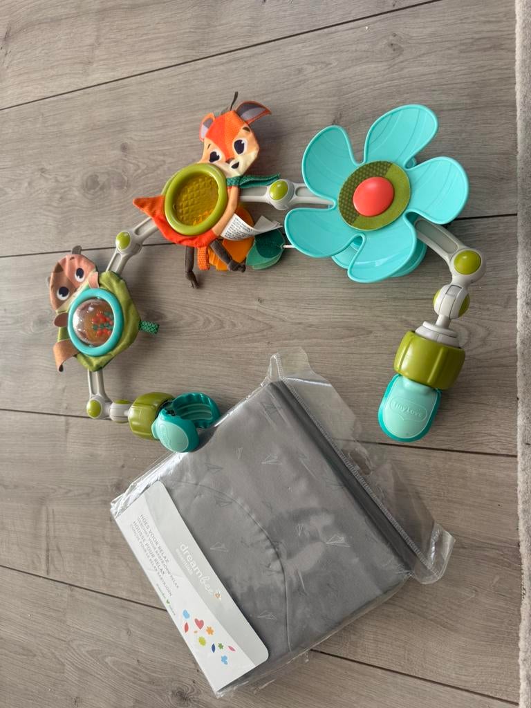 Babybjorn hoesje en speelboog, Kinderen en Baby's, Ophalen of Verzenden, Zo goed als nieuw, Wipstoel
