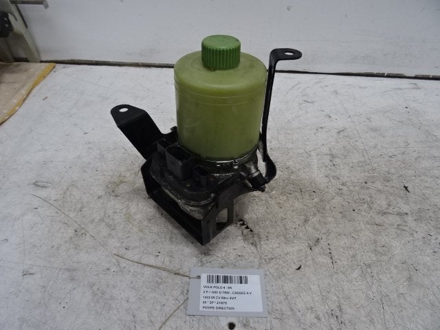 POMPE DE DIRECTION Volkswagen Polo IV (9N1 / 2/3), Autos : Pièces & Accessoires, Utilisé, Volkswagen