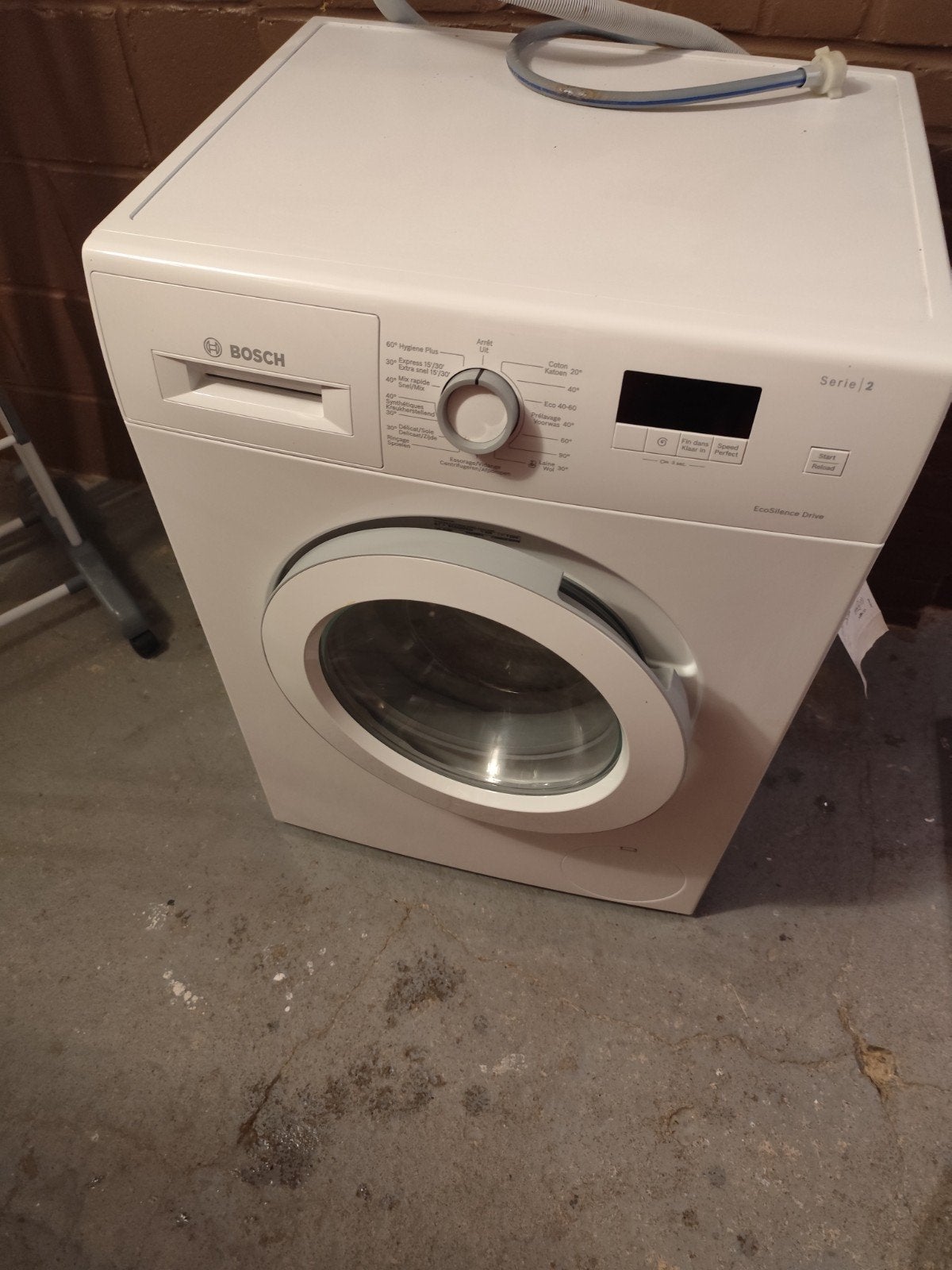 Lave linge Bosch récent, 1200 à 1600 tours, 6 à 8 kg, Programme court, Comme neuf
