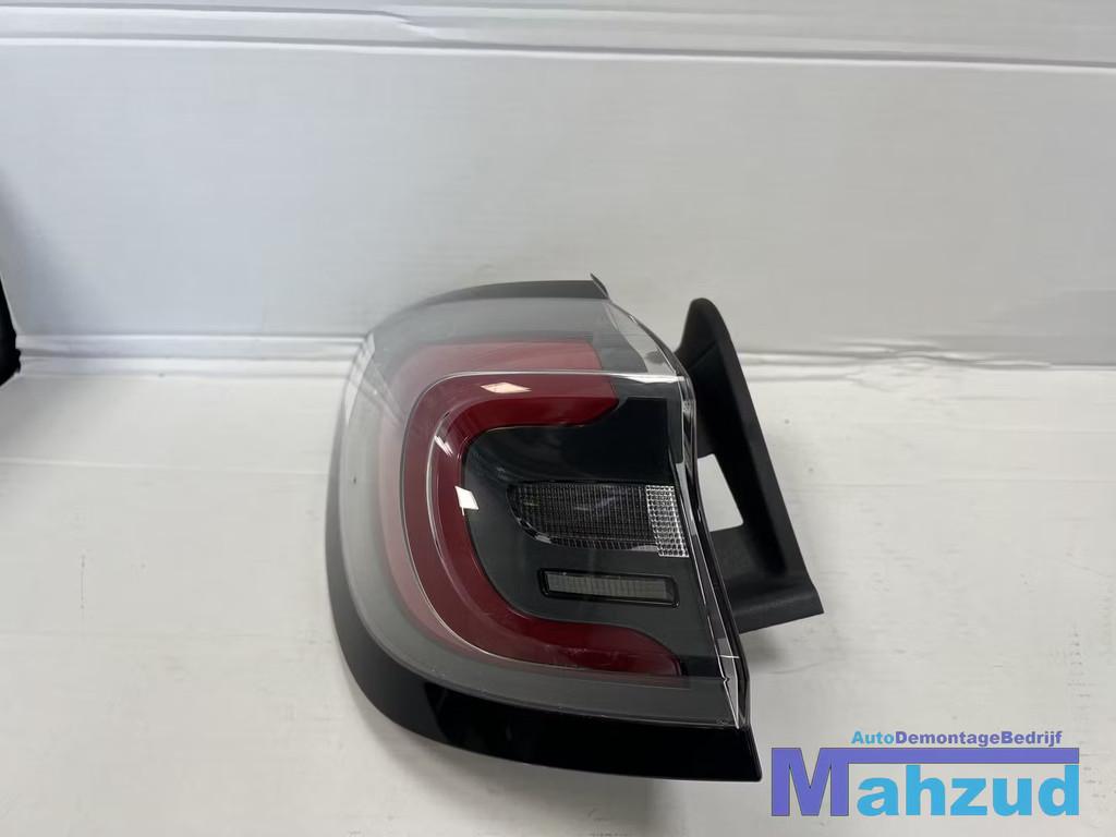 FORD PUMA Links buiten achterlicht 2019+ L1TB13405AG, Info@ford.com, Ford Motor Company, American Road 1
48126  Dearborn, Ford