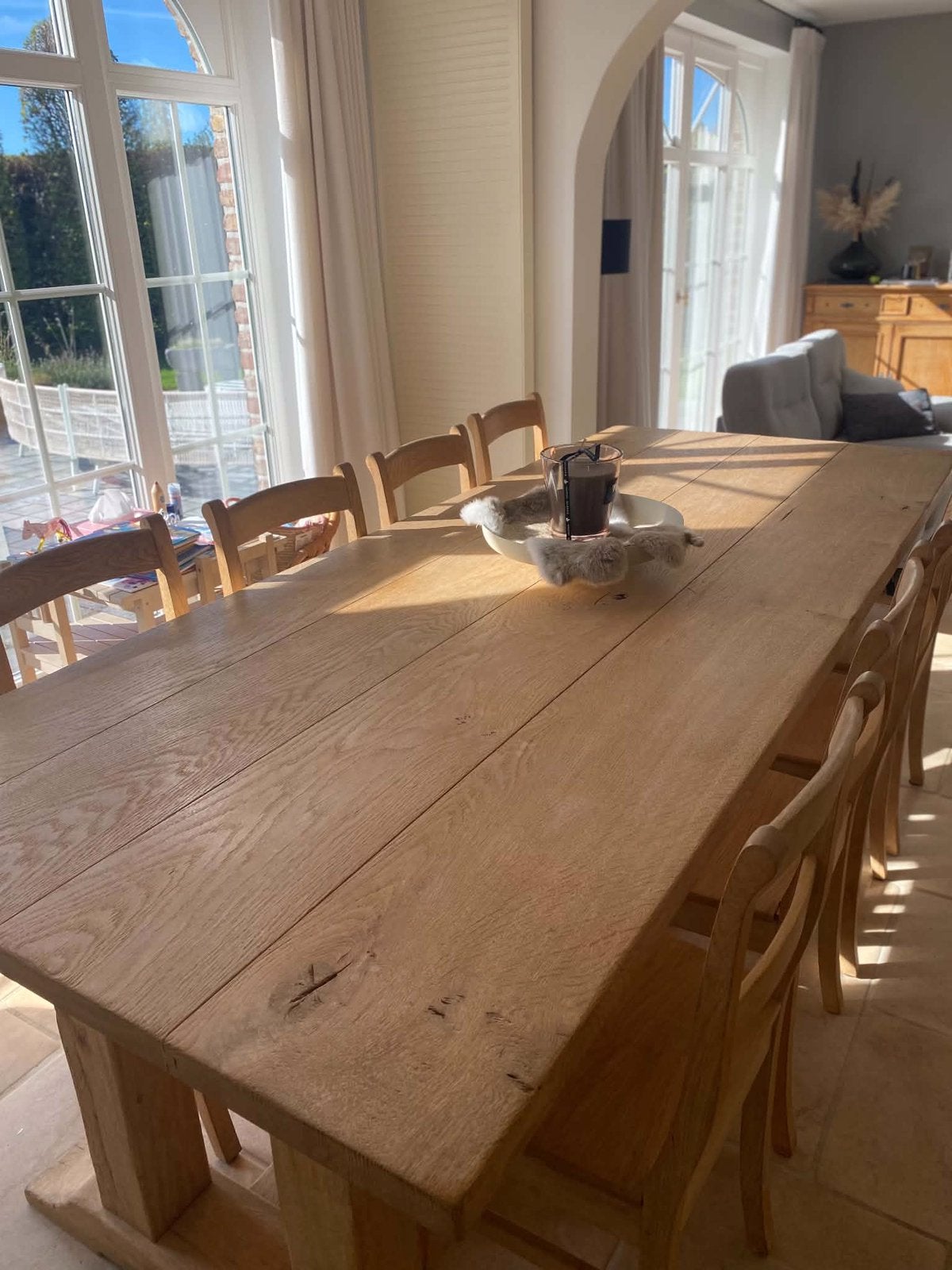 Table à manger en chene massif 2,40 m et ses 8 chaises Herve, Maison & Meubles, Rustique moderne, Enlèvement, Utilisé, 50 à 100 cm