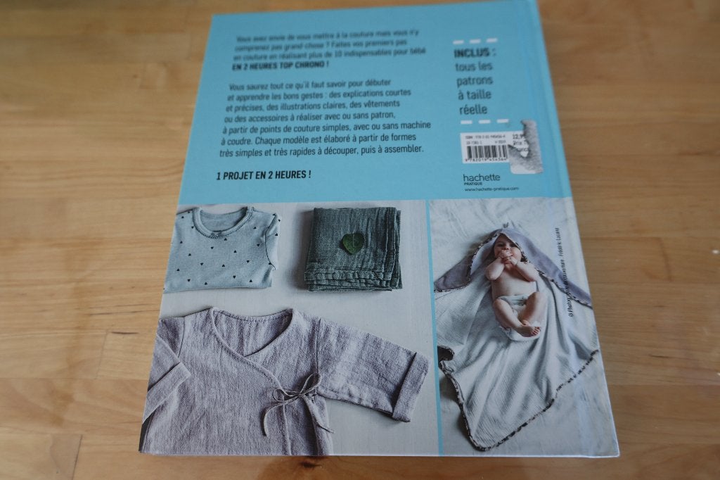 Livre couture, Hobby & Loisirs créatifs, Enlèvement, Comme neuf