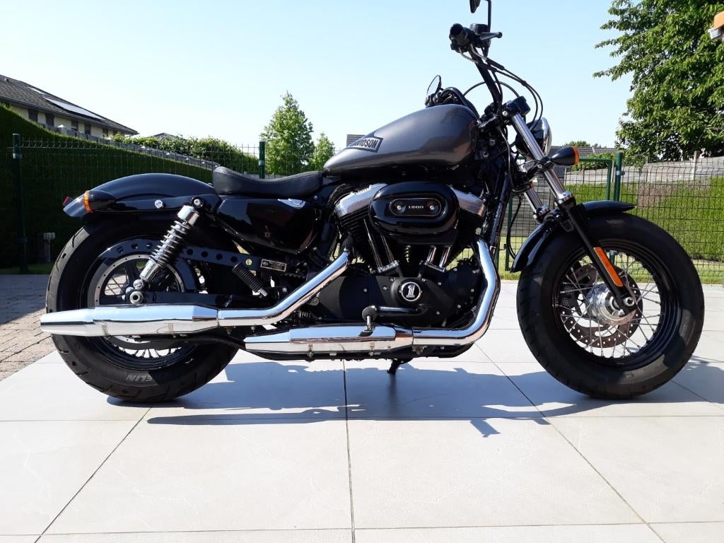 Harley-Davidson Sportster Forty-Eight 2015 (XL1200X), 1202 cm³, Plus de 35 kW, Chopper, 2 cylindres