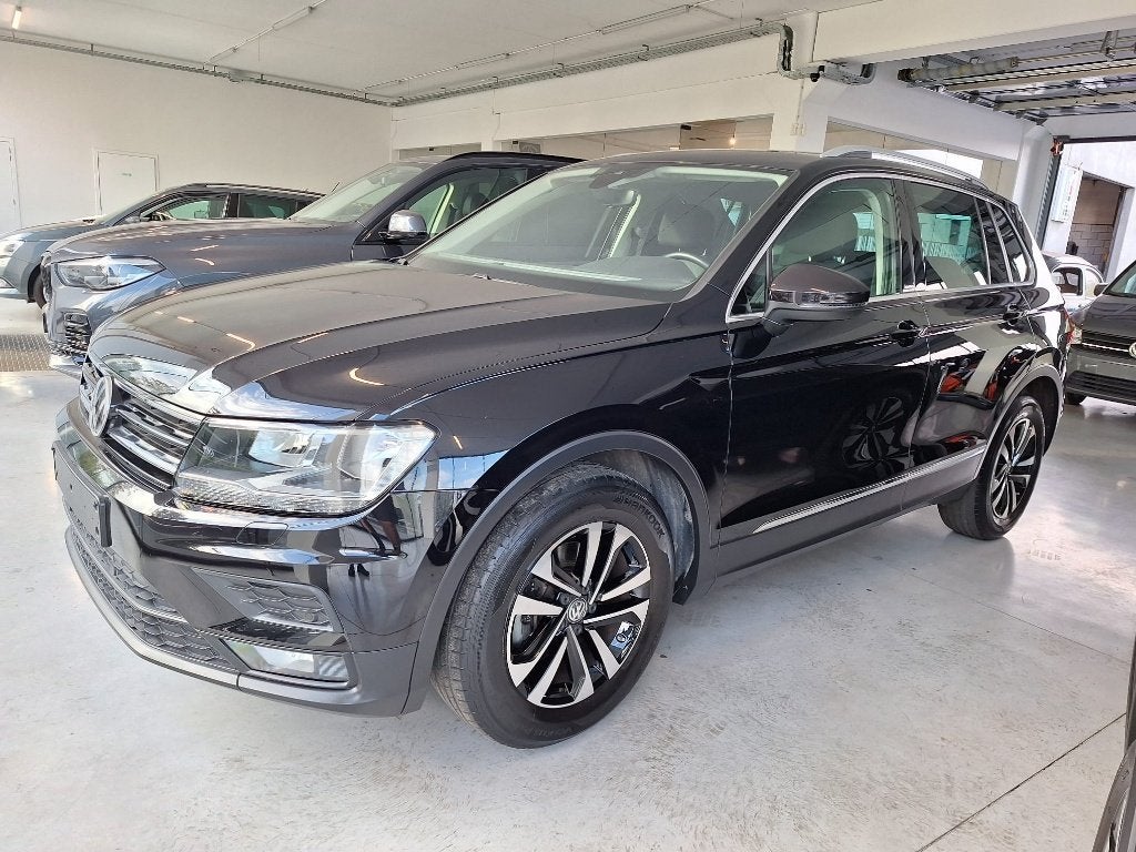 Volkswagen Tiguan, Achat, Entreprise, Assistance au freinage d'urgence, Noir