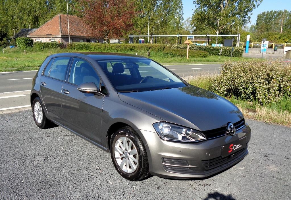 Volkswagen Golf 1.2i/ Sensoren / Airco / Garantie, Auto's, 4 deurs, 4 cilinders, Start-stop-systeem, Bedrijf
