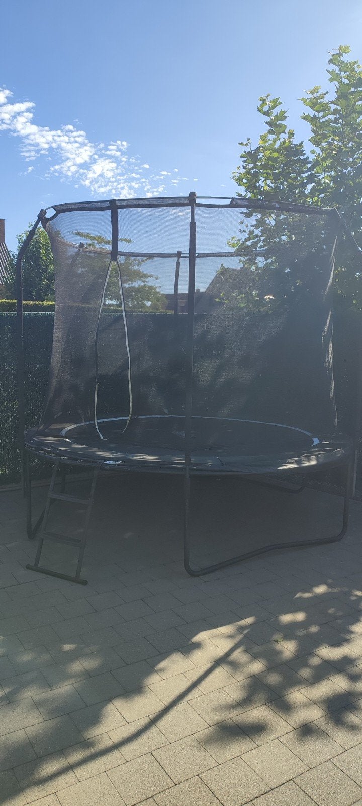 Trampoline ven het merk Salta, Ophalen, Gebruikt
