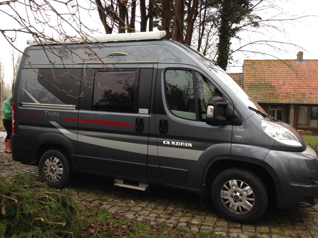 Fiat ducato 150pk adria twin 5m ., past op gewone parkeerpl, Caravans en Kamperen, Automaat, Fiat, Boiler, Particulier