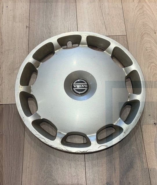 Wieldop Volvo, Enkel, 16 Inch, Wielkap, Wheel Cover, Hub Cap, Auto-onderdelen, Ophalen of Verzenden, Gebruikt