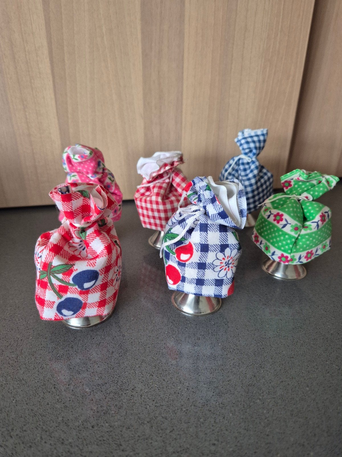 vintage eierdopjes met kapjes, Enlèvement ou Envoi