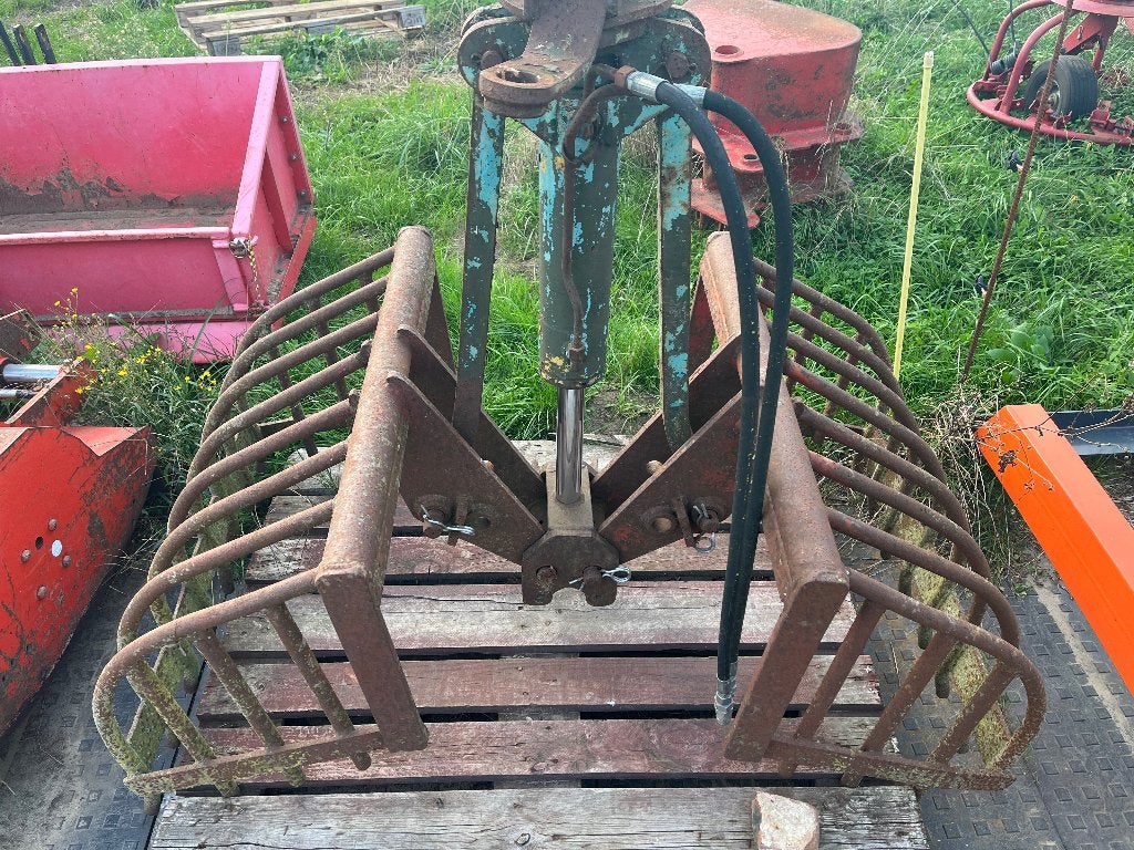 Mestgrijper, Ophalen, Gewasbescherming en Bemesting