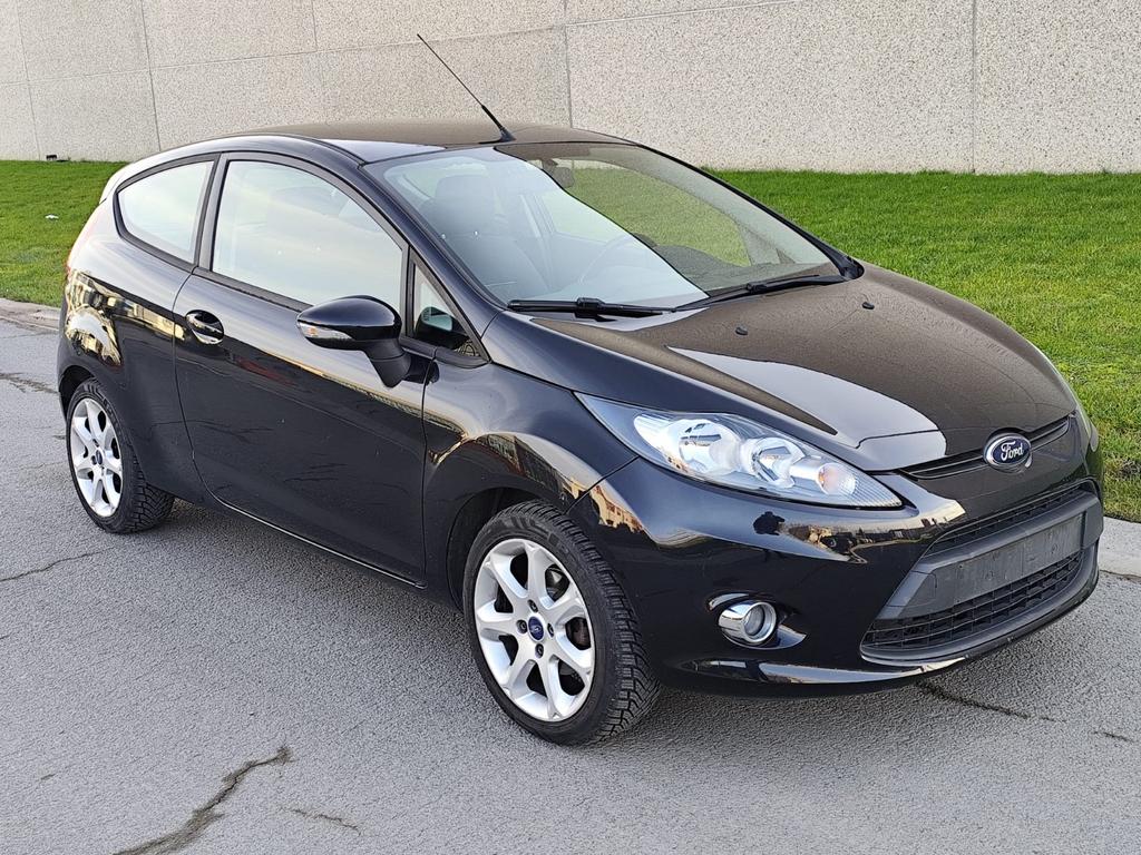 Ford Fiesta 2012 1.2 benzine 87.000 km, Auto's, Euro 5, Bluetooth, Bedrijf, Handgeschakeld