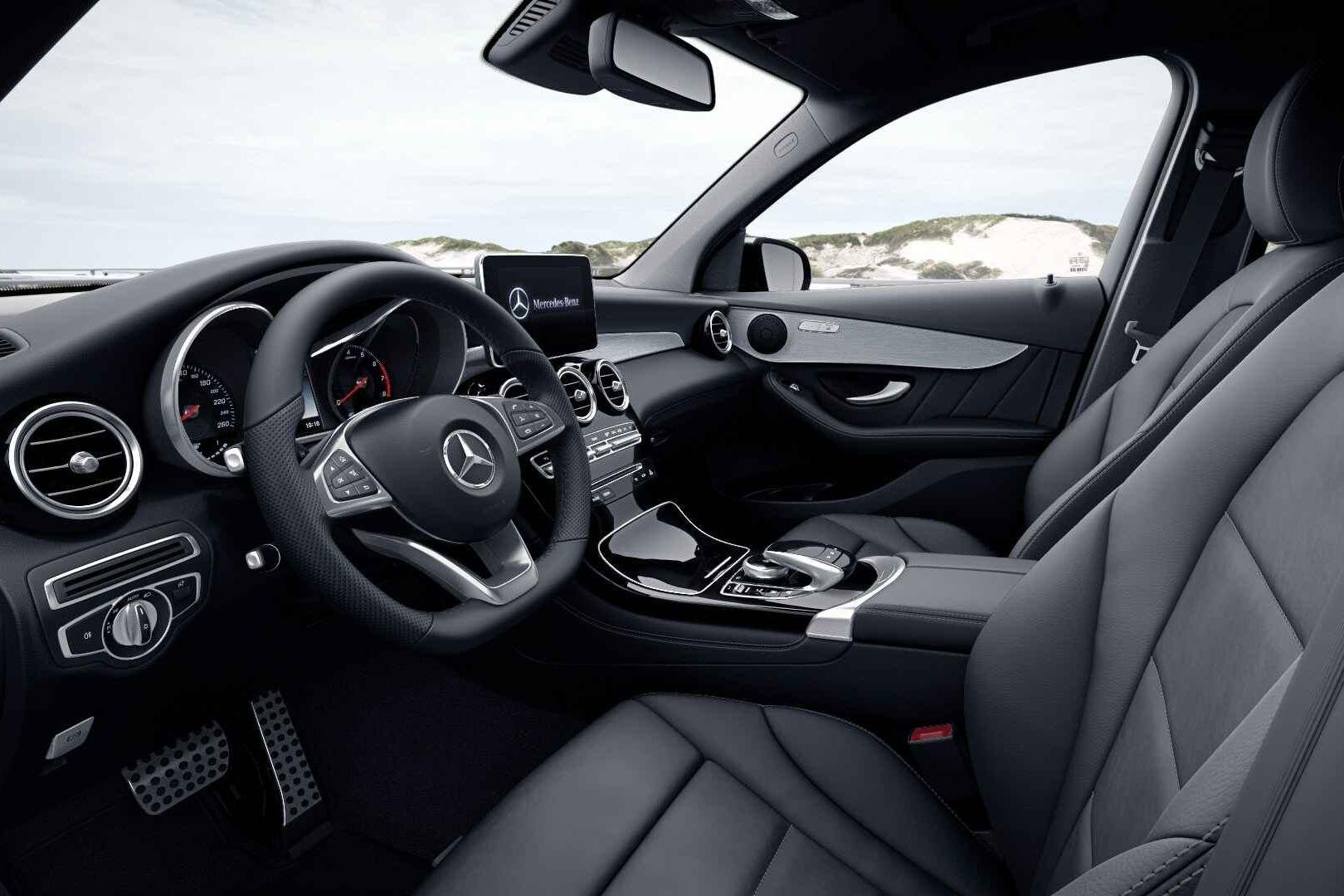 Mercedes-Benz GLC-klasse 250 4MATIC SUV AMG Line | Verwarmde, Autos, Volant multifonction, Entreprise, 5 portes, 5 places