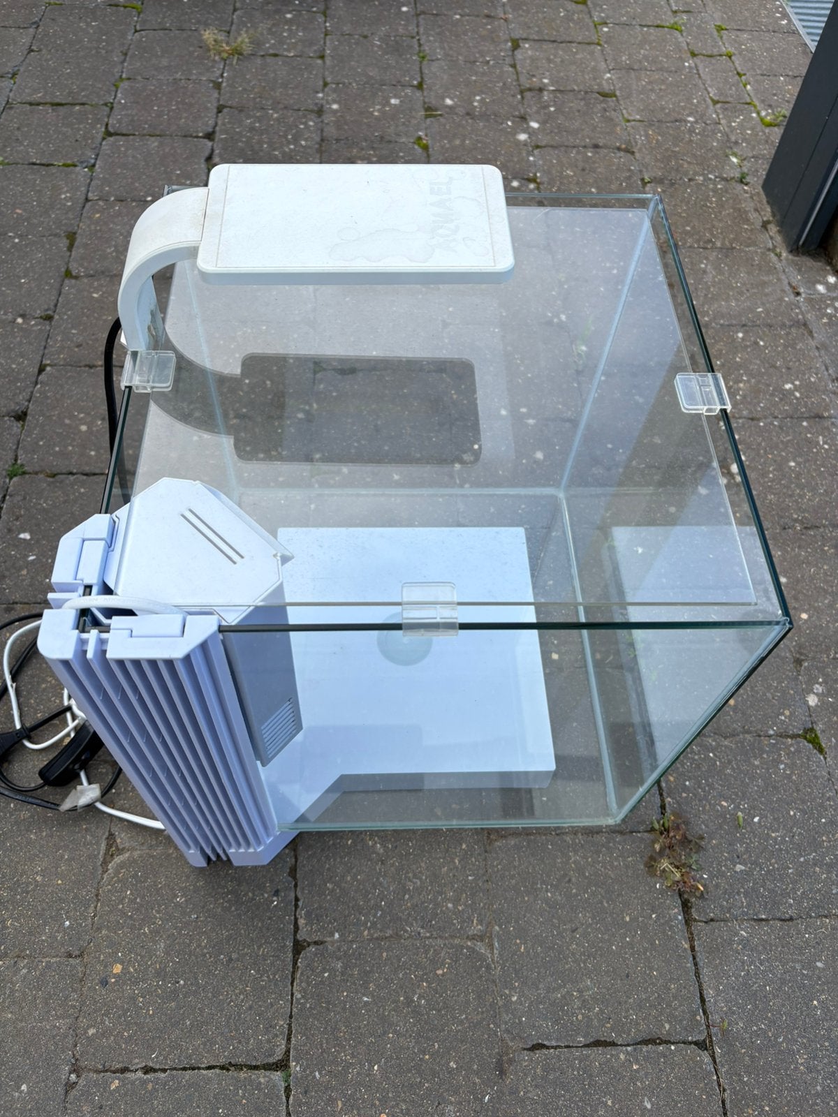 Qubiq 30 visbokaal, Dieren en Toebehoren, Ophalen, Inclusief deksel, Zo goed als nieuw, Leeg aquarium