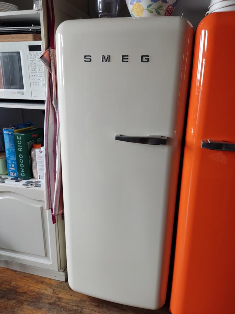 Congélateur Smeg, Enlèvement
