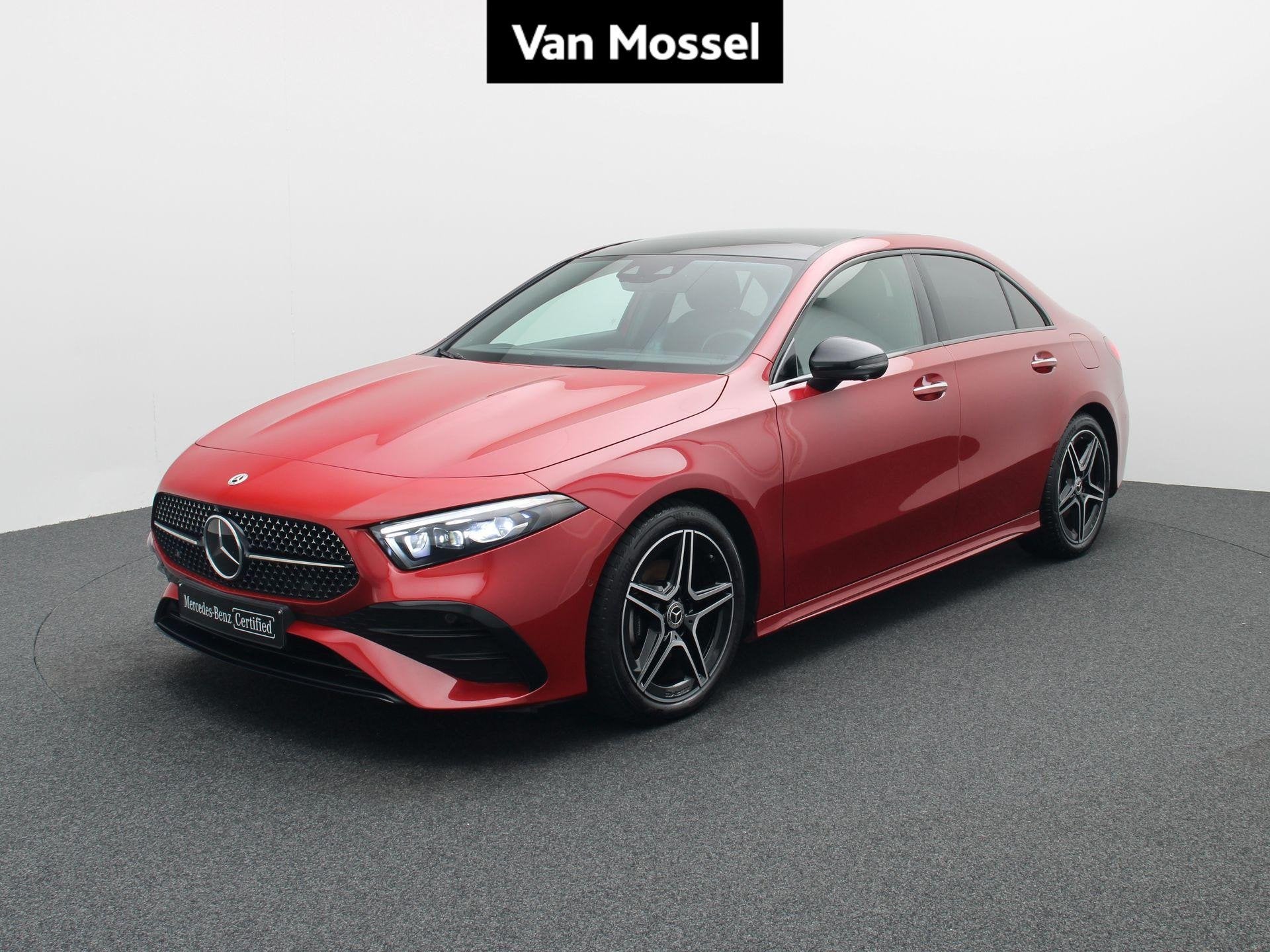 Mercedes-Benz A 200 Berline AMG Line + MULTIBEAM + PANORAMIS, Auto's, Stof, Gebruikt, 4 cilinders, 120 kW