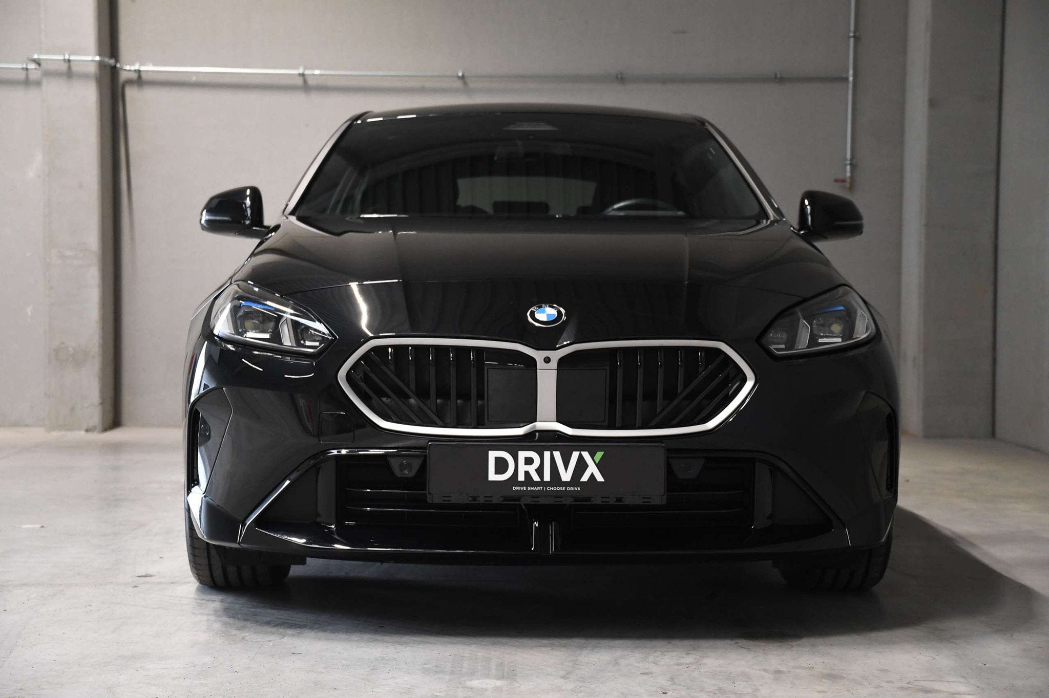 BMW 1 Serie 120 120 Aut. M-Sport / HUD / 360 / KEY LESS, Autos, Achat, Alcantara, Noir, 5 portes