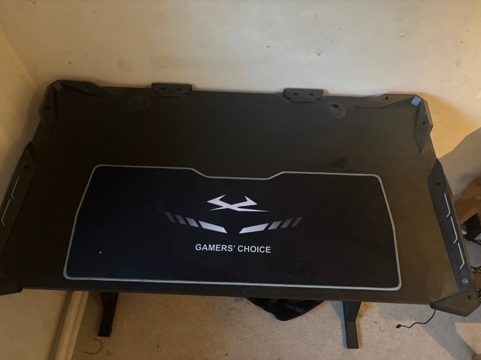 Gaming bureau, Huis en Inrichting, Bureaus, Ophalen, Zwart, Zo goed als nieuw, Jysk