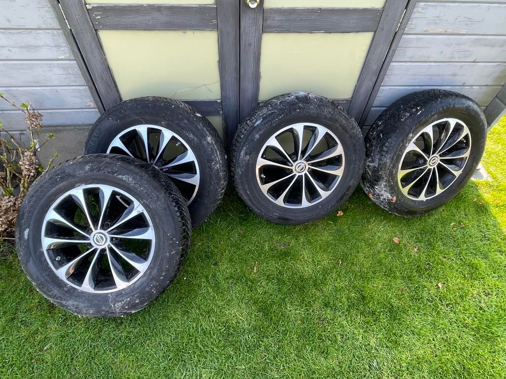 Jantes nissan Xtrail/ qashqai 17 ‘, Pneus hiver, Véhicule de tourisme, 17 pouces, Enlèvement