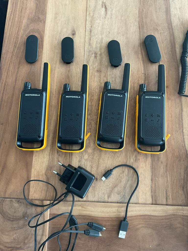 Walkie talkies Motorola T82 Extreme, Telecommunicatie, Portofoons en Walkie-talkies, Ophalen, Zo goed als nieuw