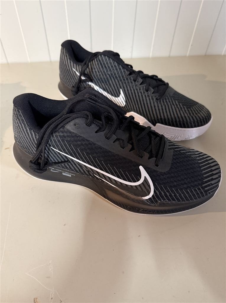 nike court air zoom vapor 11 clay tennisschoenen zwart wit m, Ophalen of Verzenden, Nieuw, Nike