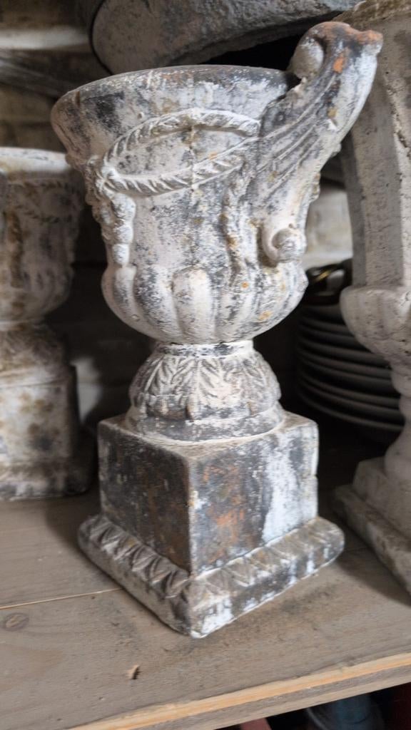 Paire de vases décoratifs en pierre, Jardin & Terrasse, Enlèvement, Jardin