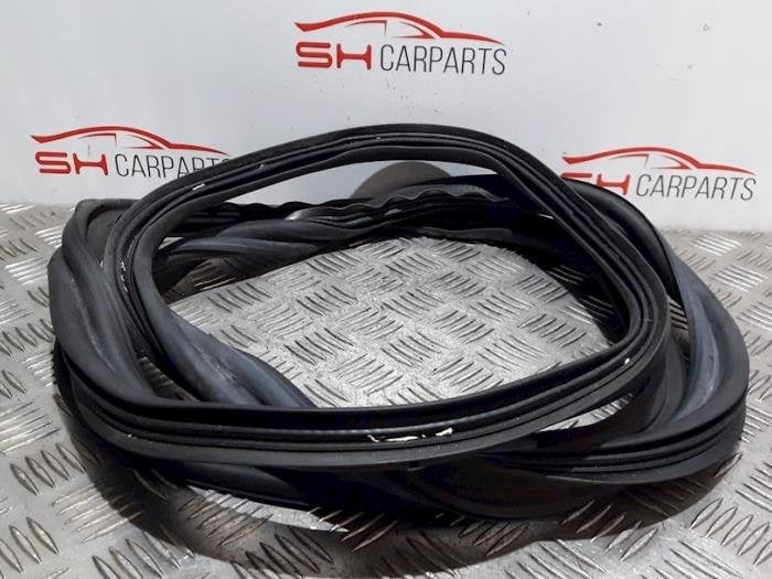 Joint caoutchouc hayon d'un Mercedes C-Klasse, 3 mois de garantie, Utilisé, -, -