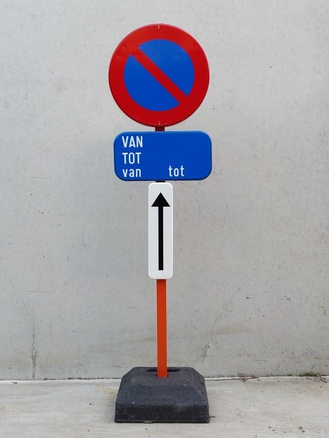 Verkeersborden verboden parkeren te huur, Enlèvement, Utilisé