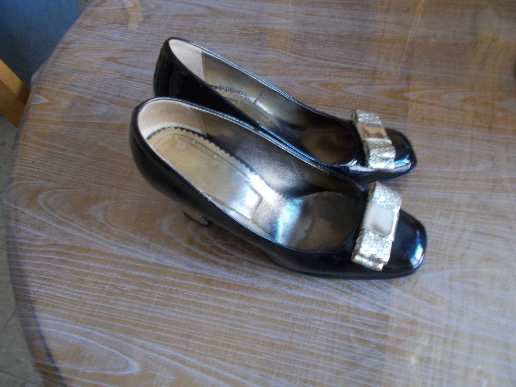 Chaussures noires vernies à hauts talons, point.38., Chaussures à haut talons, Enlèvement, Porté, Noir