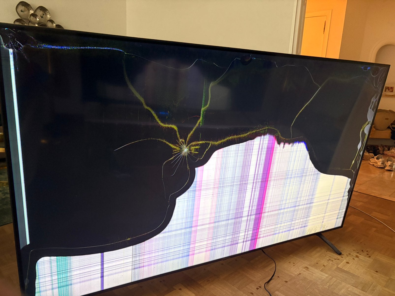 Tv LG 86UR75006LB 2025, Enlèvement, Ne fonctionne pas, LG