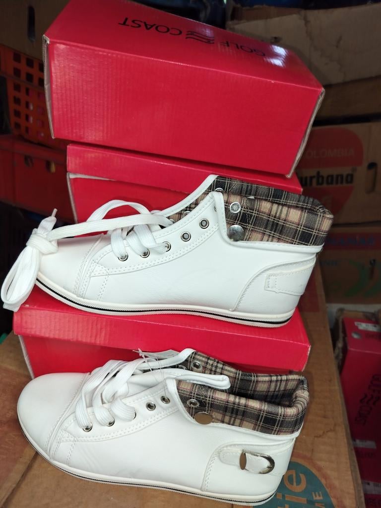 Nieuwe schoenen, Kleding | Dames, Ophalen, Wit, Lage of Enkellaarzen, Nieuw