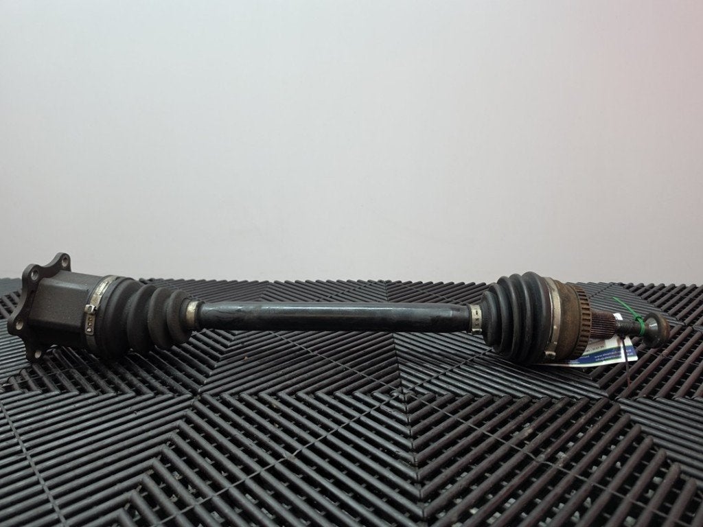 CARDAN AVANT GAUCHE (TRANSMISSION) Audi A4 Avant (B7), Auto-Union-Straße  1,
85057  Ingolstadt, DE, Info@audi.de, Audi, Utilisé