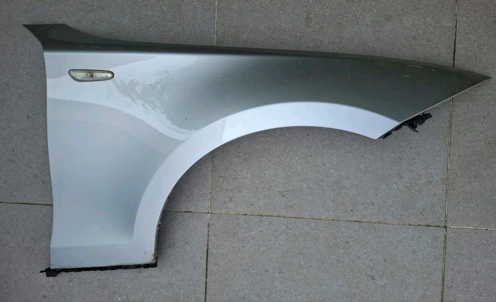 Aile avant droite BMW E82 E87, Autos : Pièces & Accessoires, Enlèvement, Droite, BMW, Garde-boue