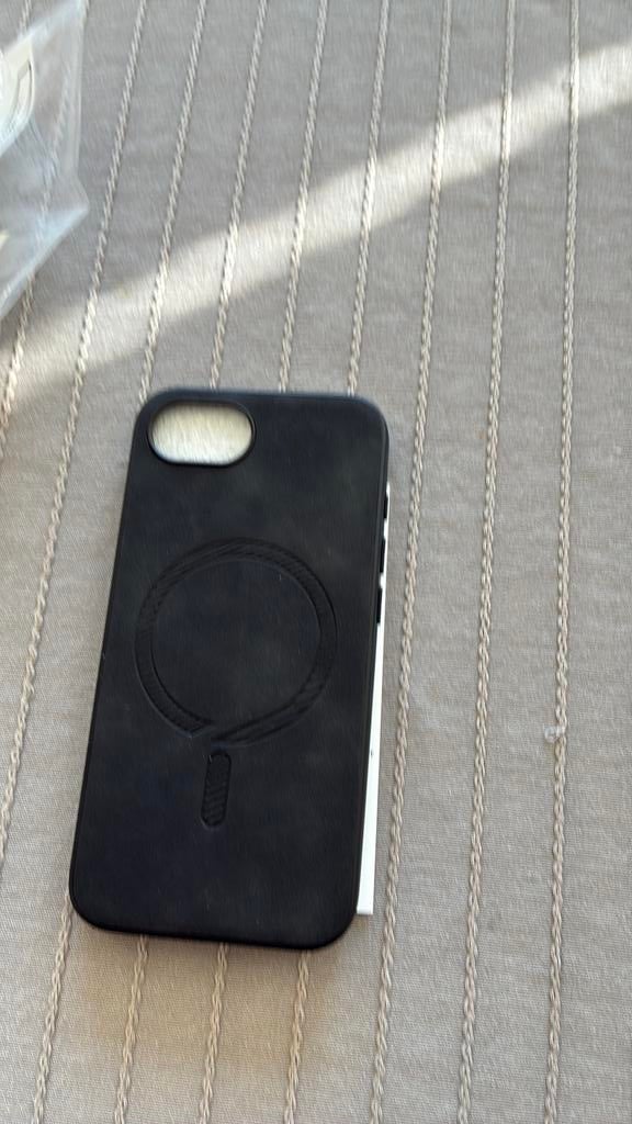 Hoesje iphone 16e nieuw, Ophalen, Zo goed als nieuw