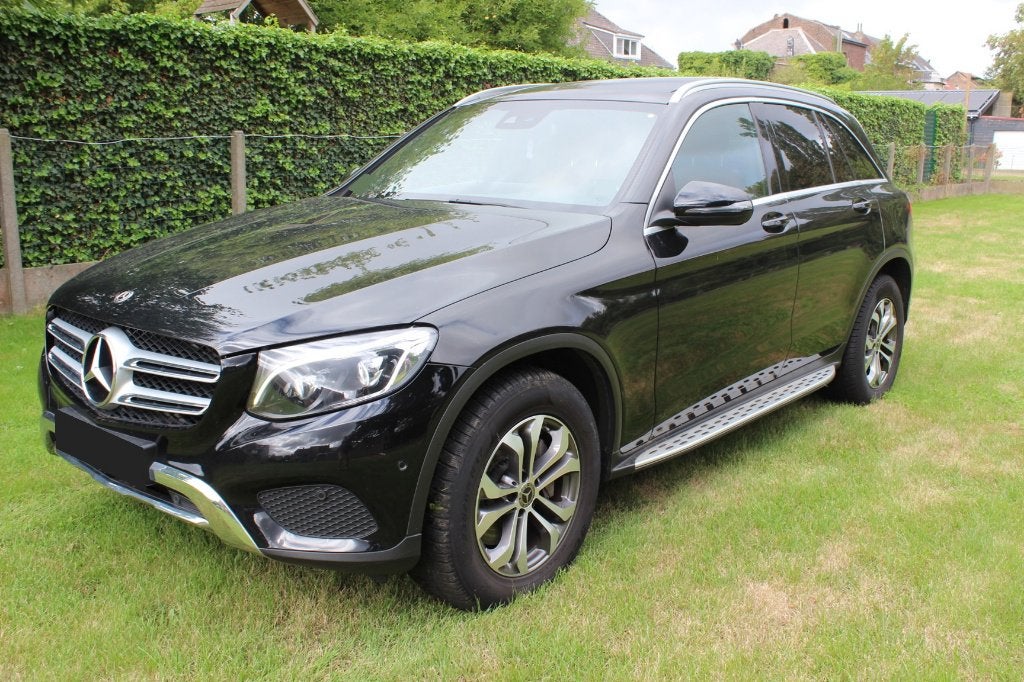 GLC250d Megafull Option Entretiens Mercedes, Cuir, Achat, Feux de virage, Entretenue par le concessionnaire