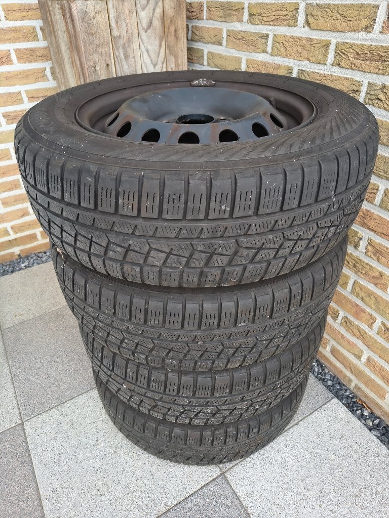 Stalen velgen + 4 banden 15", Auto-onderdelen, Banden en Velgen, Ophalen, Gebruikt, 15 inch, Banden en Velgen