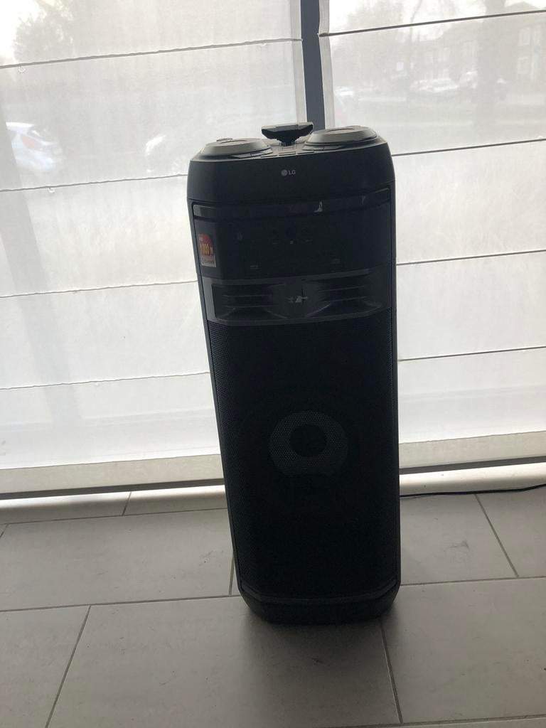 LG BOX 1000w, Handtassen en Accessoires, Koffers, Ophalen, Zo goed als nieuw