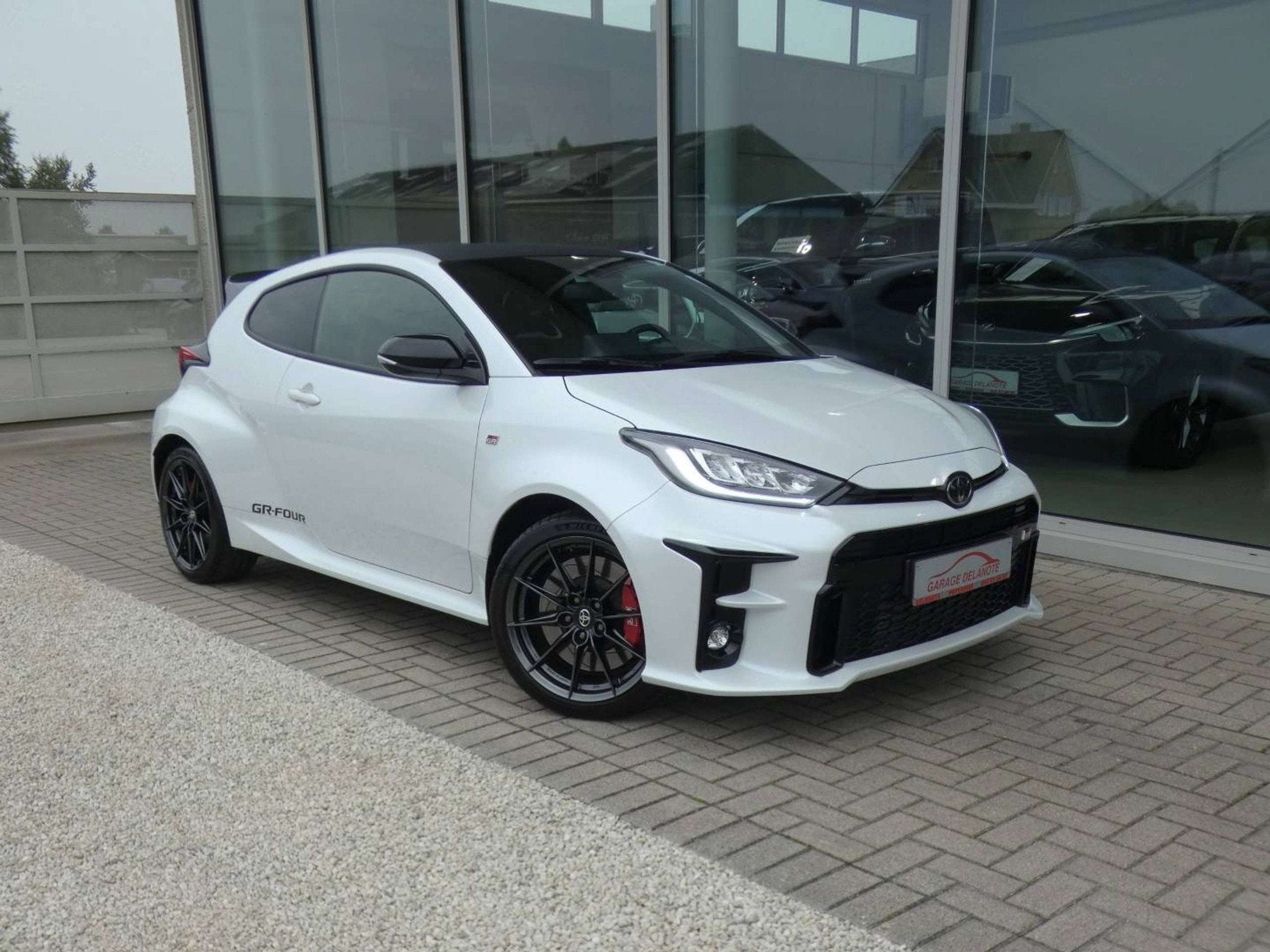 Toyota Yaris GR 1.6 Turbo 4x4 *High Performance* 261pk -Met, Autos, 1355 kg, 186 g/km, Achat, 261 ch