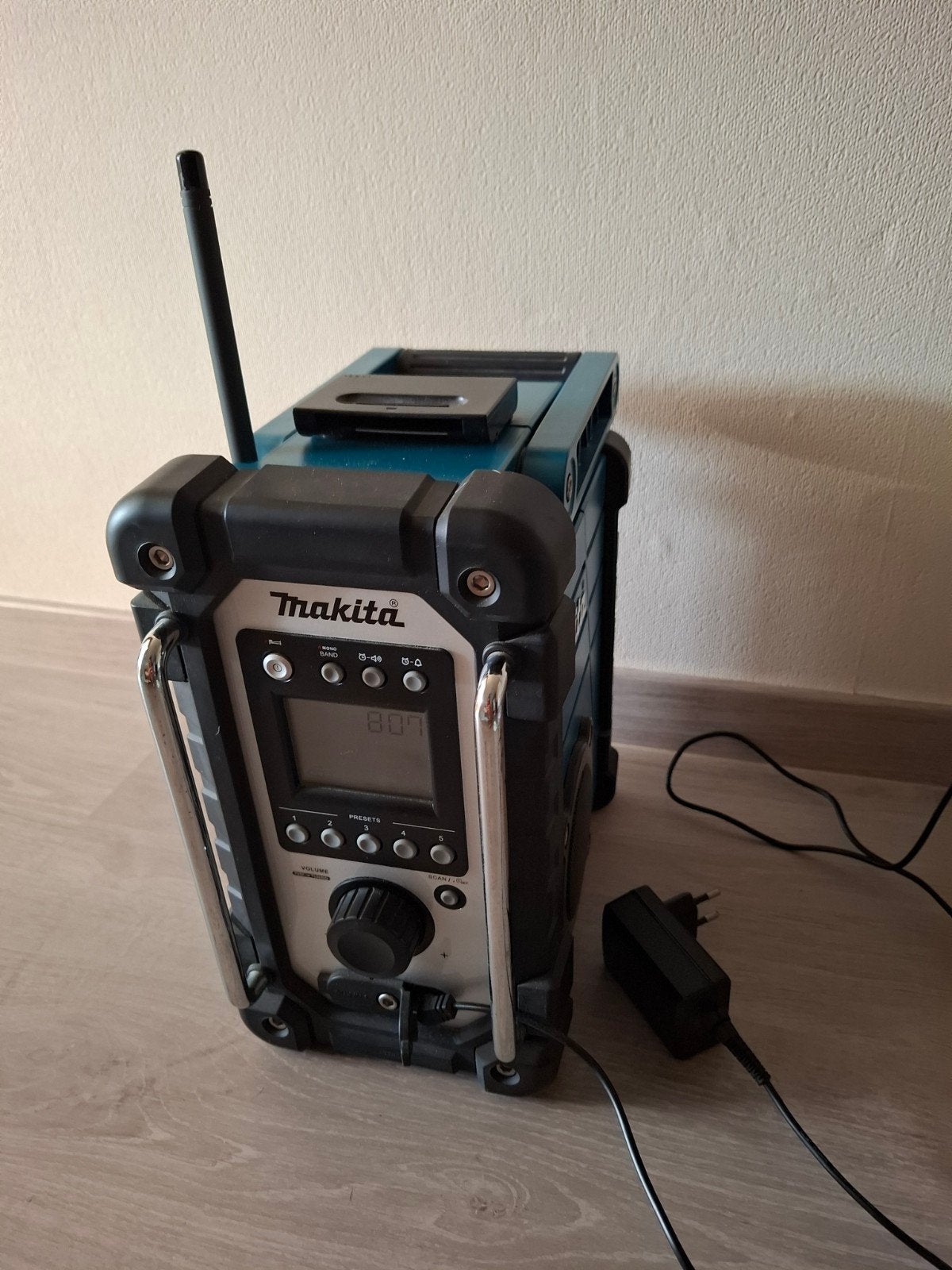 makita bouwradio, Ophalen, Zo goed als nieuw, Bouwradio