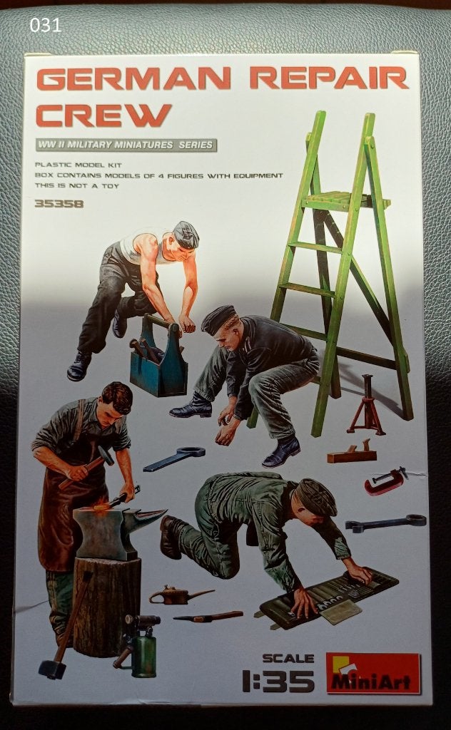 Maquettes 1/32, 1/35 (2), Hobby & Loisirs créatifs, Modélisme | Avions & Hélicoptères, Enlèvement ou Envoi, Comme neuf