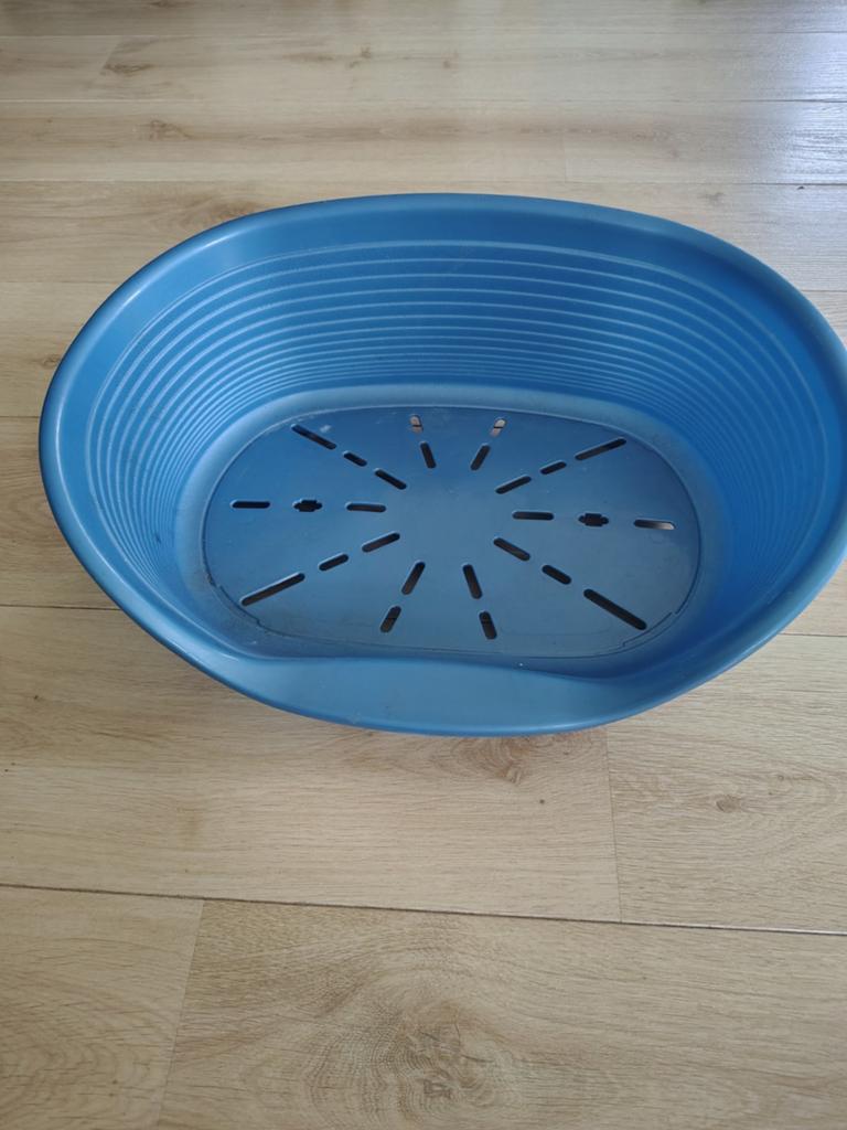 Plastieken hondenmand, Ophalen