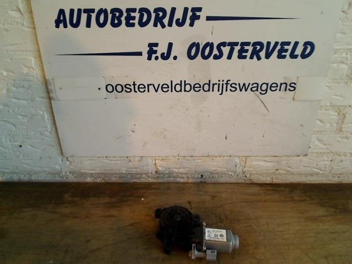 Raammotor Portier van een Volkswagen UP, Auto-onderdelen, Gebruikt, -, Volkswagen, -