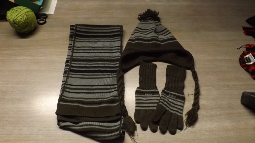 wintersetje hoofdomtrek 51 - 53 cm ( maat 98 -104 ), Kinderen en Baby's, Kinderkleding | Mutsen, Sjaals en Handschoenen, Setje