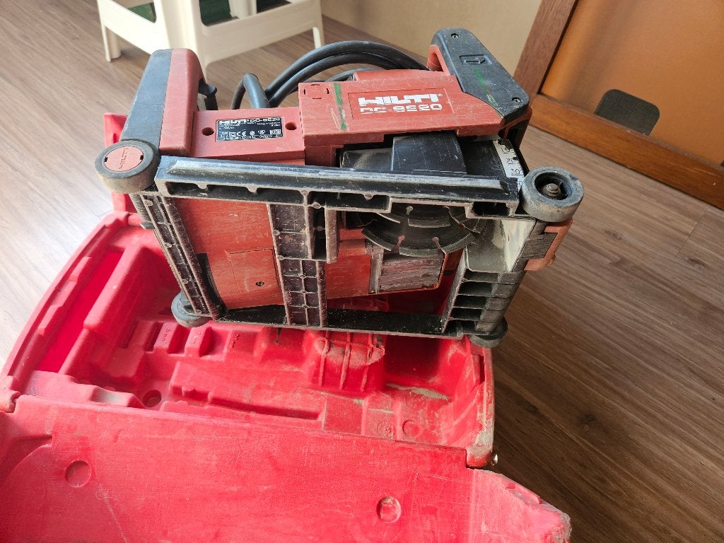 Hilti Sleuvenzaag sleufmachine muurfrees sleuvenfrees, Muurfrees, Zo goed als nieuw, Elektrisch, Hilti
