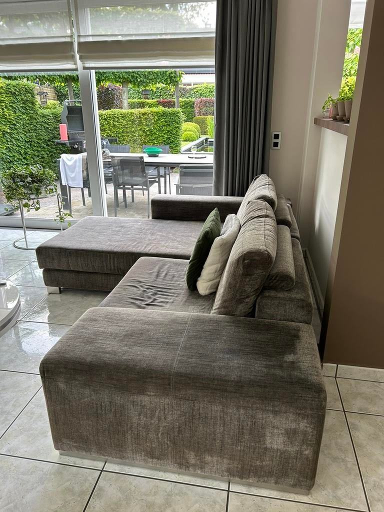 Natuzzi bank in stof, donkere uitvoering., Enlèvement, Comme neuf