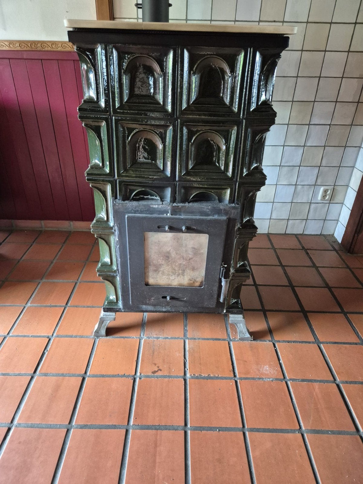 Tegelkachel met dubbelwandig kachelpijp, Ophalen
