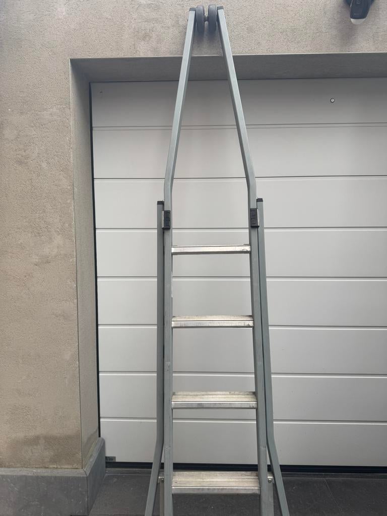 Puntladder dirks, Ophalen, Zo goed als nieuw