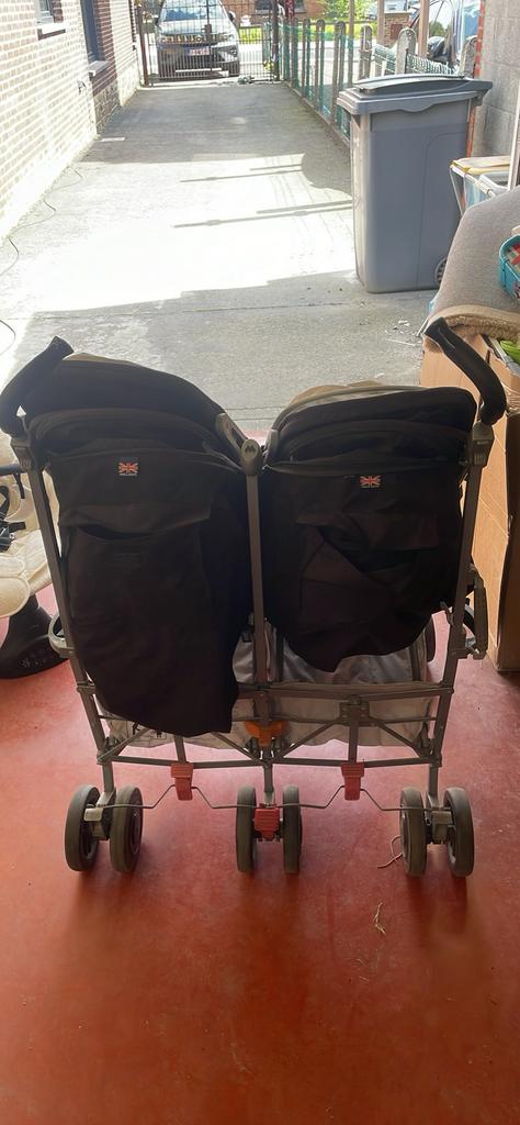 Maclaren twin kinderwagen, Kinderen en Baby's, Tweelingen en Meerlingen, Ophalen, Gebruikt, Kinderwagen of Buggy