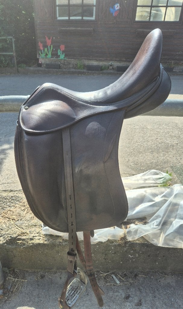 Selle Childeric 17.5, Ophalen, Gebruikt, Dressuur
