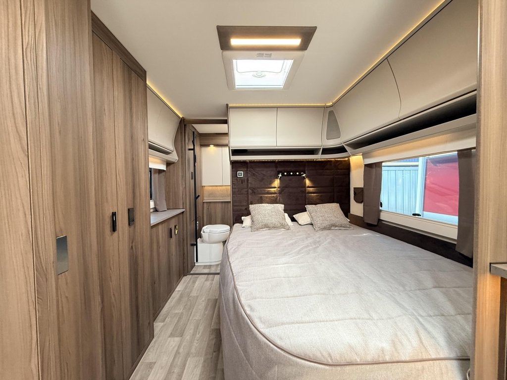 Kabe Imperial 630 TDL E5, Rondzit, 7 tot 8 meter, Bedrijf, Kabe